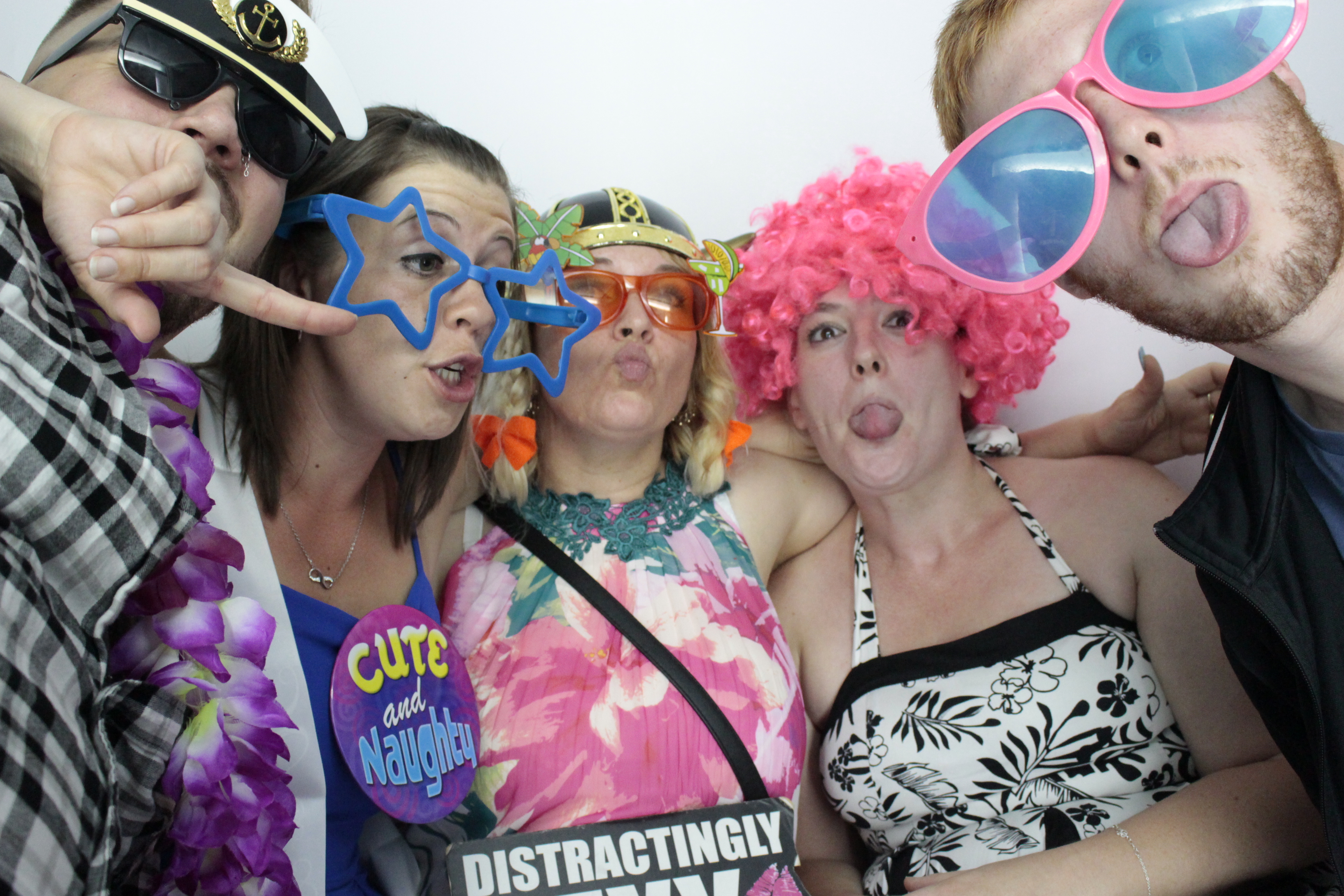Kerry's 30th Birthday | View more photos from the event at gallery.myphotoboothexperience.co.uk/u/MyPhotoBoothExperienceLtd/Kerrys-30th-Birthday